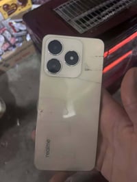 جهاز للبيع او مراوس ويا ايفون ريلمي c61 ذاكره 128 رام 12 الجهاز مثل ما...