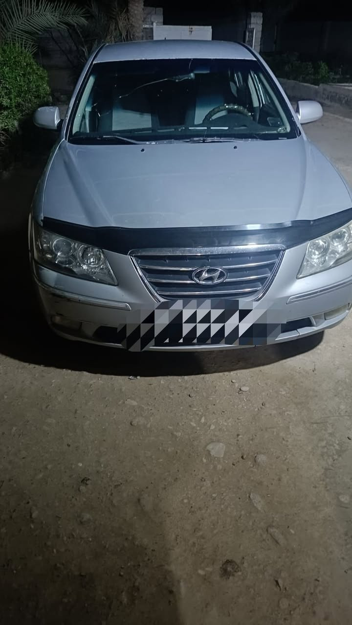 سوناتا موديل 2010 الضرر جاملغ خلفي من امريكا جاملغ امامي بارد مصبوغ نفس الجهة بسمي كير محرك بشرط صدر امامي جديد تخم تاير السعر 110 مجال قليل مكان بلدروز امام عسكر ***********
