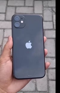 ايفون 11 • ١٢٨ • قافل ايكلود
