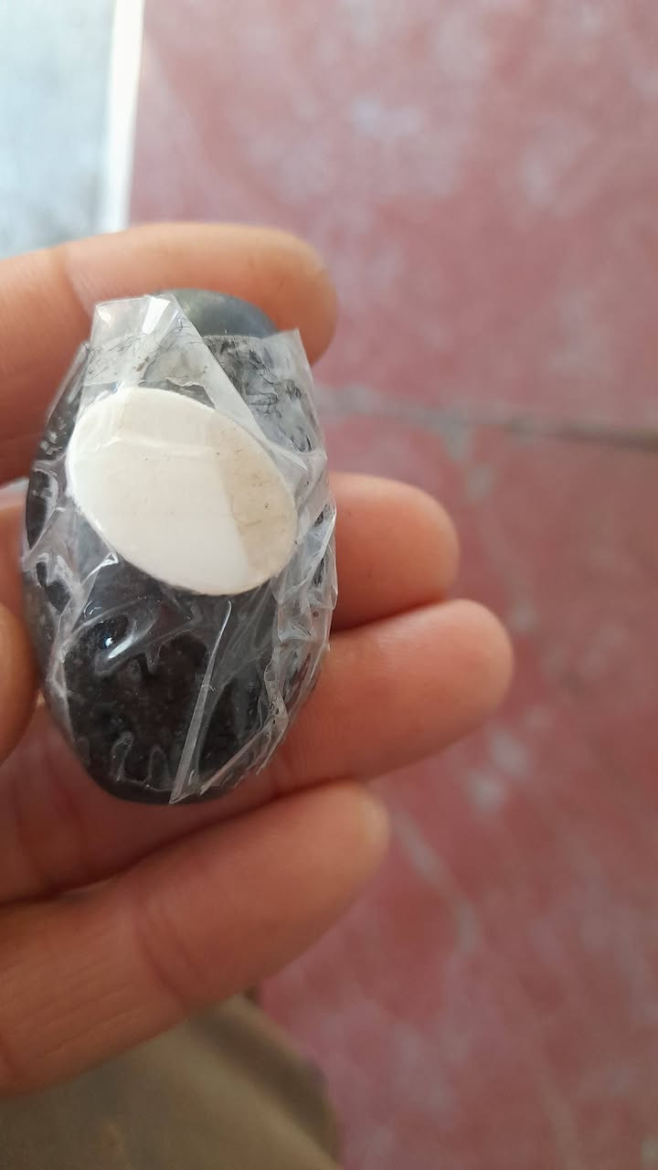 حجر عطف وحجر سلوى البيع 
***********
