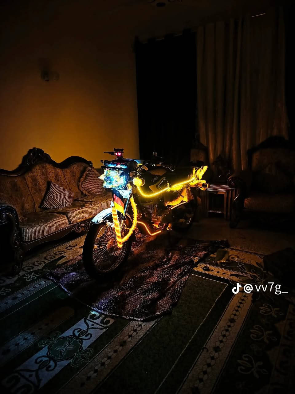 دراجه تايكر موديل 2025 خمسه كير  للبيع مصافه فول شرط الفحص باب اول السعر 950وبيهئ مجال دراجه مزوده فول شلعه فول  مكاني ال خمسه كيلو  تصال ***********
