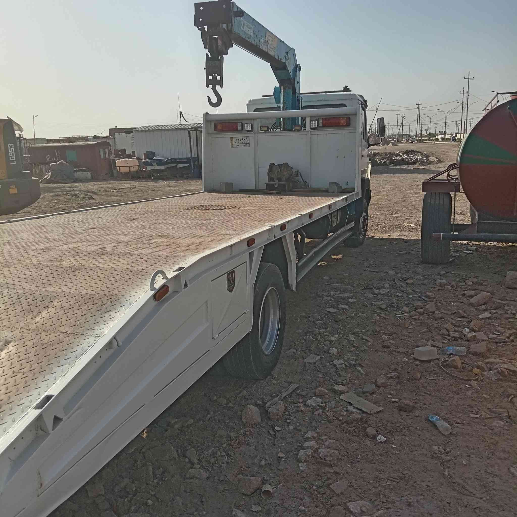 سلام عليكم كرين للبيع البه مارسيدس موديل 92 رقم انبار مشروع وطني تحويل مباشر نوع الجهاز سوبر زت ثلاثه طن مكفول من لحيم والفطر مكان ميسان العماره للاستفسار ***********
