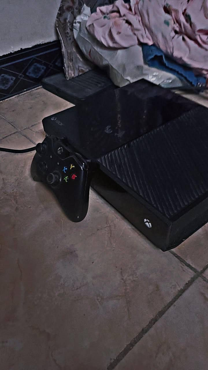 سلام عليكم
اكس بوكس وان فات للبيع فقط نضيف و بحالة ممتازة 
الالعاب
ReDd2
Gta5
فورزا هورايزن
باتلفيلد2042
بيس 2026
فيفا 24,25
كول اوف ديوتي
روبلوكس
ماين كرافت
المساحة 500GP
تاخذة بشرط الفحص
مكاني كركوك حي الواسطي خلف دائرة المعوقين 
السعر 135 وبي مجال للطيبين ملاحظة للبيع فقط مااراوس


**إذا كنت صاحب هذا الإعلان وتريد حذفه لأي سبب، رجاءا أرسل رسالة إلى الدعم الفني**