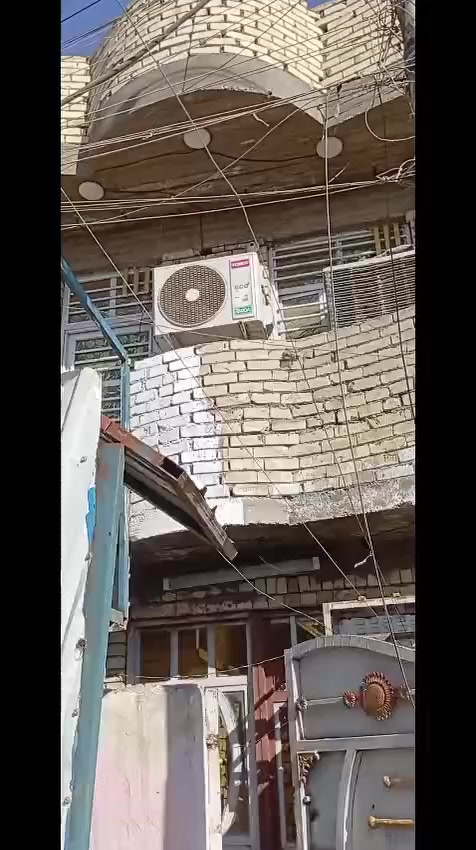 دارايجار طابق ثاني معزول مكون من استقبال غرفه وصاله مع ملحقاته البلديات خلف المصرف منطقة العلماء ايجاره ٣٠٠الف نهايته الاتصال على الرقم ***********مكتب الموسوي
