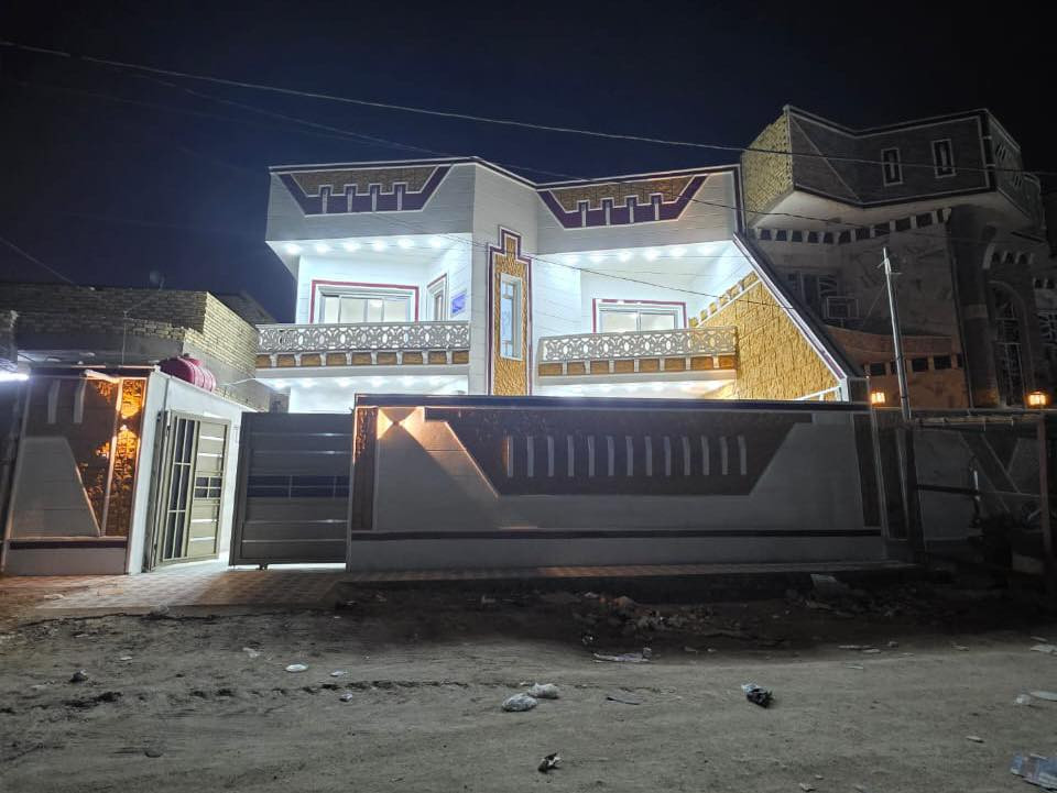 دار للبيع في التقية  الاولى مقابيل حديقة
المساحة 250 متر
طابقين كونكريت
الطابق الاول غرفه وصالة ومطبخ وصحيات خارجية وداخلية واستقبال وكراج وحديقة
الطابق الثاني ثلاث غرف وصالة وصحيات
للأستفسار مراسلةالصفحه او الاتصال ع الرقم التالي ***********
او زياره المكتب التقيه شارع عشرين مكتب يحيى التميمي للعقار
يتوفر لدينا قطع بجميع التوزيعات
