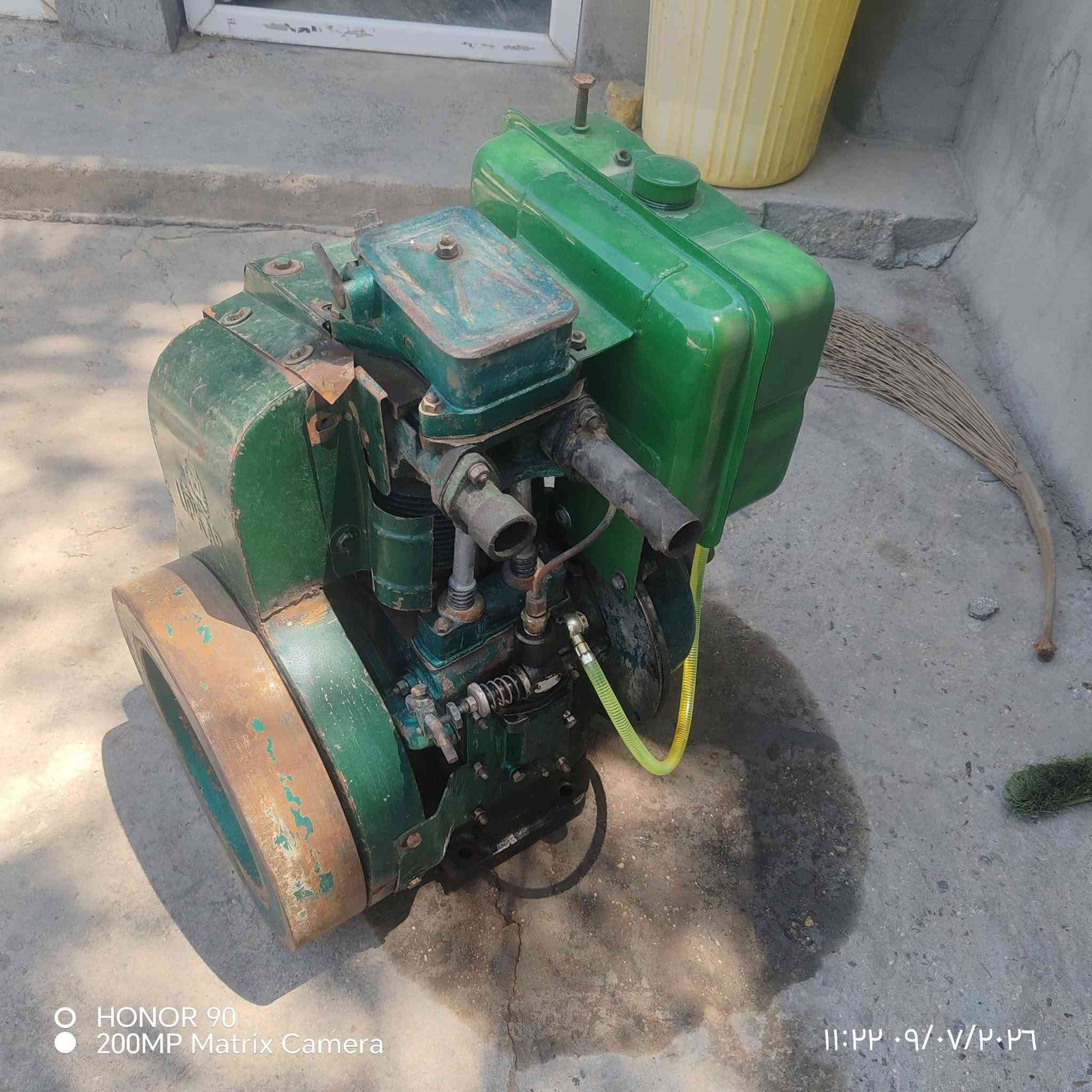 محرك خباطه جديد وعربانه للبيع مكان بابل الي يريده يتصل عل رقم *********** وبيه واتساب وهذا رقمي الثاني ***********
