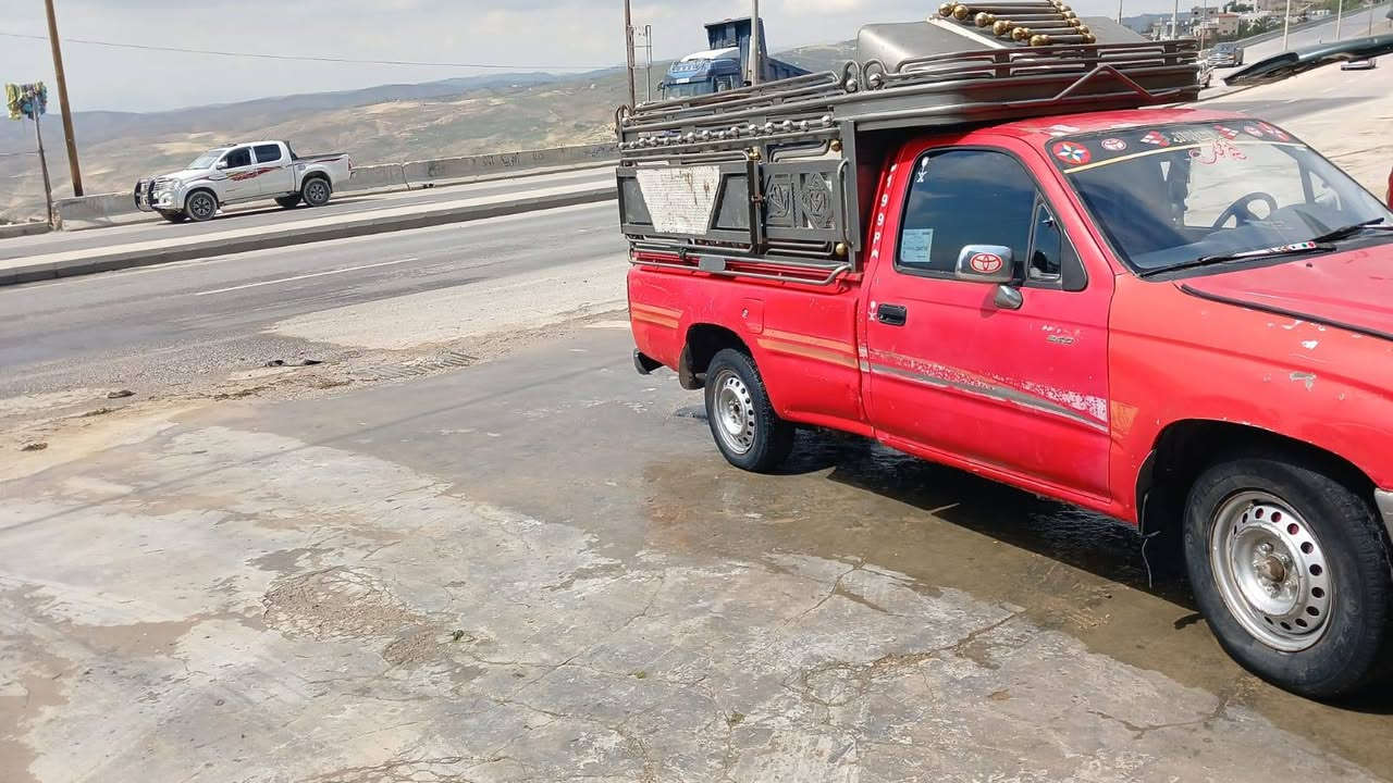 بكم تويوتا هايلوكس
موديل 1998
معه ترخيص شهر
السعر 5500 قابل للتفاوض بشي بسيط
للتواصل: 0799475144


**إذا كنت صاحب هذا الإعلان وتريد حذفه لأي سبب، رجاءا أرسل رسالة إلى الدعم الفني**