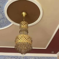 ٢ ثريات سقفية • ٤ براكيت جداري • بغداد