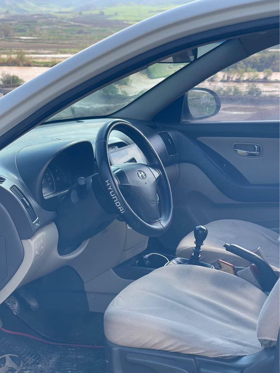 ئەلنترا 2010بۆنیت و نیو سندوق  و دۆسەیەكی بۆیاخ  بێ لێدران پێش و پشت كەپس گێر و مەكینە و تەق و ڕەقە بەشەرت سەنەوی نوێیە 
سعری 95
*********** Singapore
