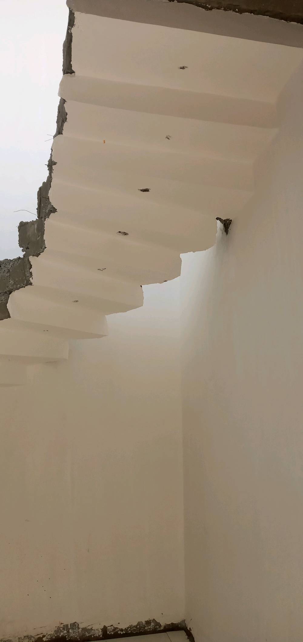 السلام عليكم خلفه بياض من البصره اشتقل بياض فقط هذه راقمي ***********