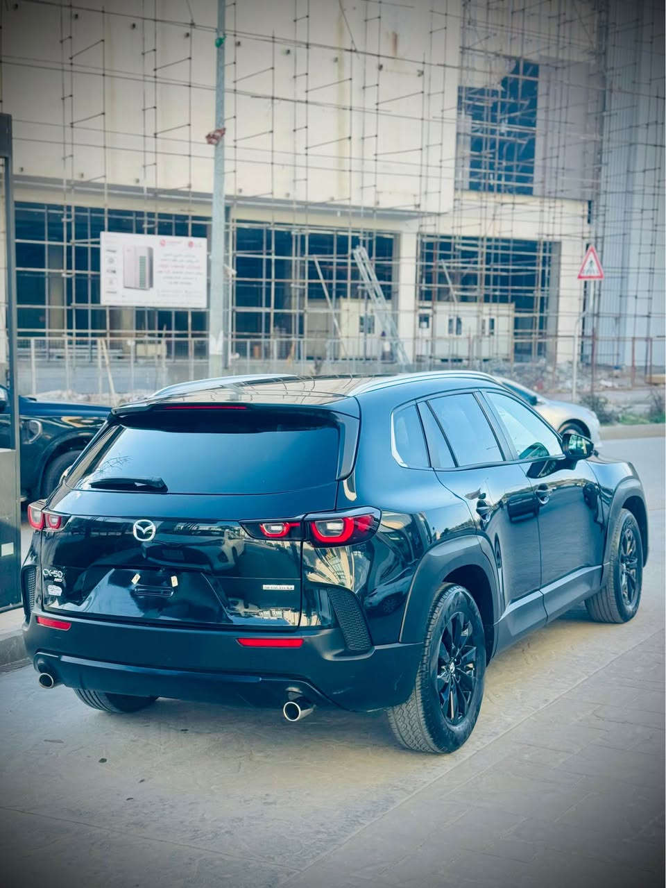 برایان سەلاموعەلەیکوم مازدای CX_50 نیو مواسەفات کوشن هیتەر ٣٦٠ دەرەجە ڕادار کوشن نیو جلد ئاوێنە ڕادار سنوق جەگ دەبڵ ئەکسل مەکینە ٢.٥ بێ تۆربۆ مرغوب 14 مایڵ ڕۆشتووە سەیارەکە بێ مەسرەف و بیانو بڕە پارچەیەک بۆیاخ و دوو پەڵەی بچوک pdr موشتەری تەلەفون کە 
بەوو سعرە لە هەموو بازاڕا نیە *********** السليمانية, العراق
