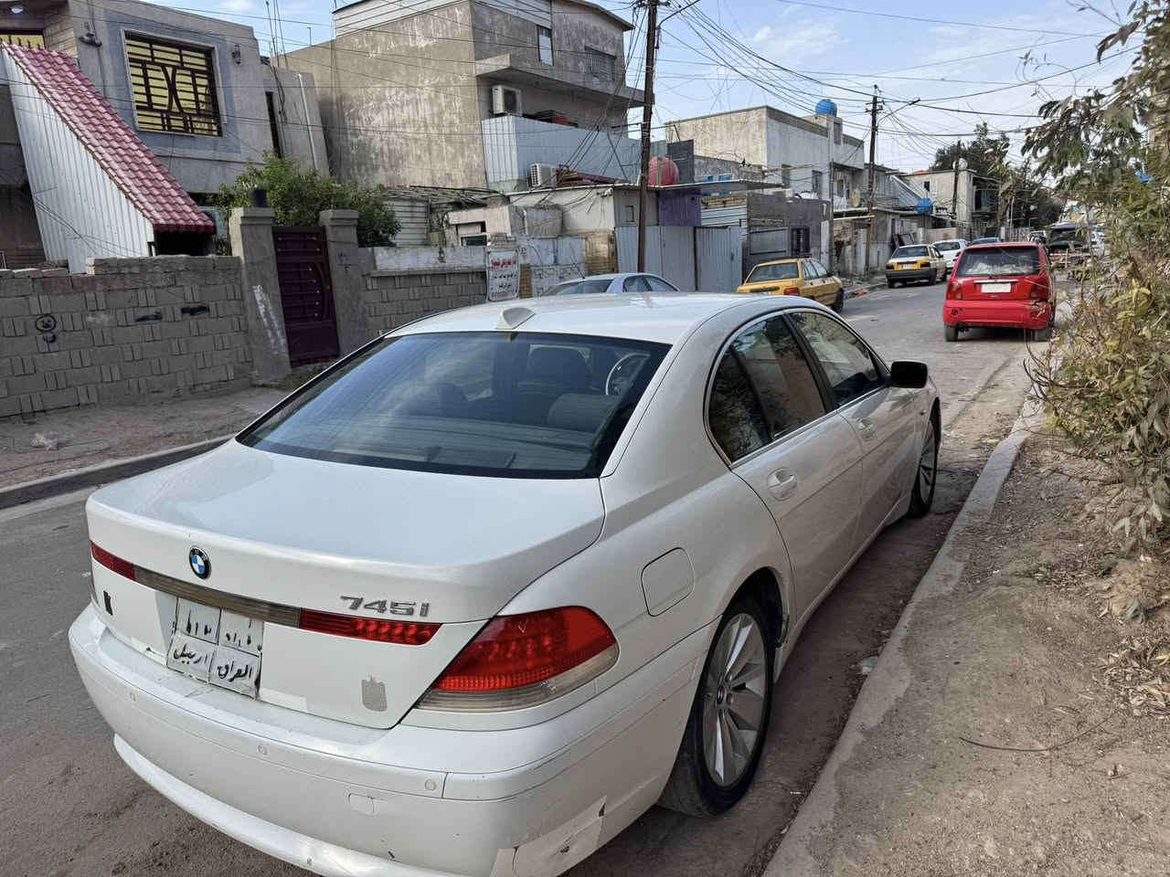 بدون كص 4 قطع صبغ ماشيه 202 الف مابيها نقص برغي عنواني بغداد 745 فول سعر 55 قفل متوازي عل بيع عندي بناء وتسجيل مفتوح بس اني معتاز الالف هسه بل عافيه عل ياخذها ***********
