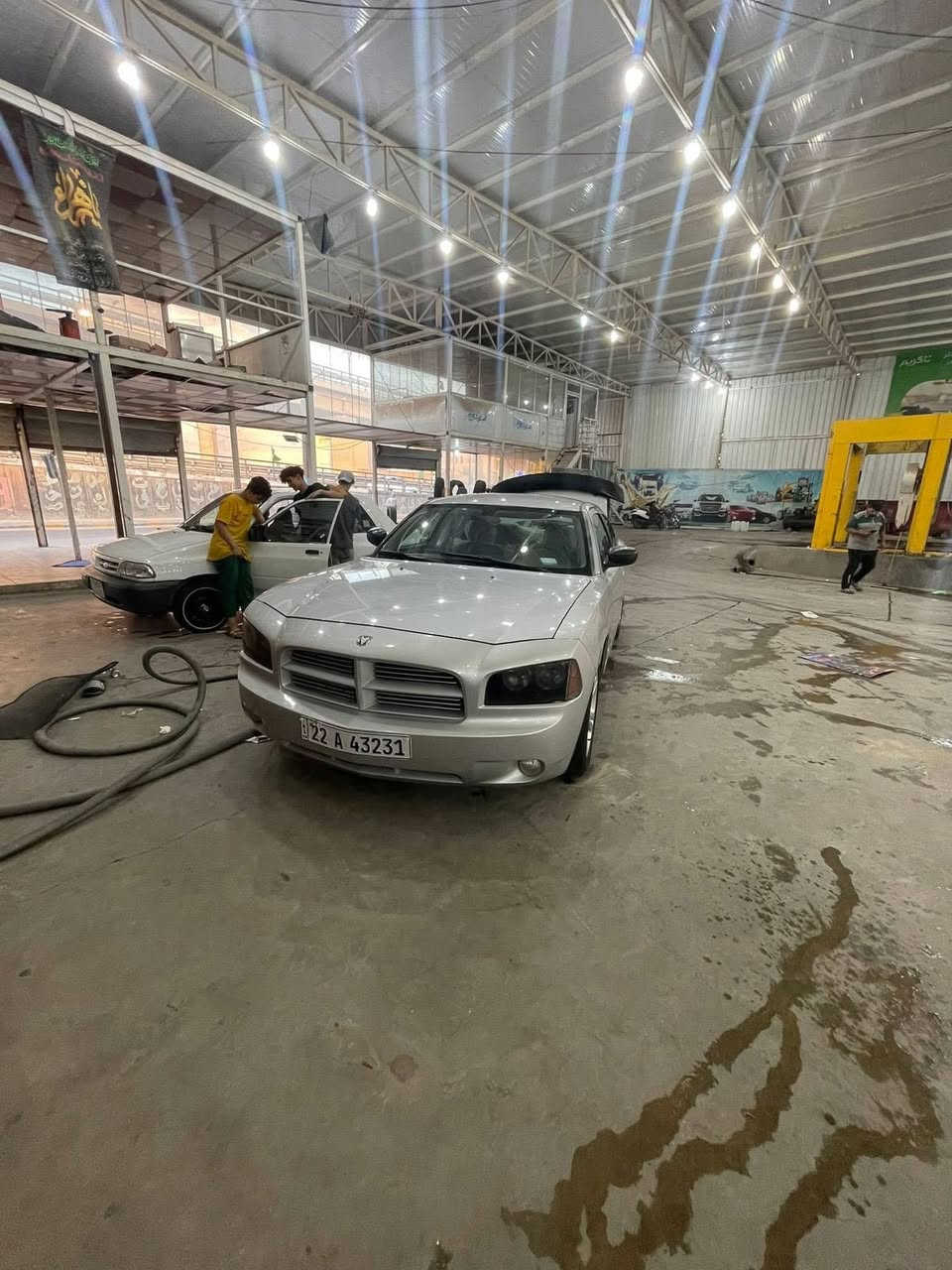 السلام عليكم رمضان كريم
جارجر ٢٠٠٨
بيه كص بجم هنا بل العراق صار بيه حادث
السياره صبغ عام
رقم أربيل الجديد
تخم تاير صار يومين شاده
محرك بشهر الواحد يشهد الله شاده
ضفيره جديده شاده ويه المحرك
سلف دينمو جدد
عندي الكير بي طبه باجر الصبح ابدله اشتريت واحد ٦٥٠ الف مع الضمان
ابيعك كير محرك تخم تاير كهربائيات كله شرط جديد سياره سعره مناسب جدا مكاني نجف
السعر ٨٥ وبيه شويه مجال
***********
