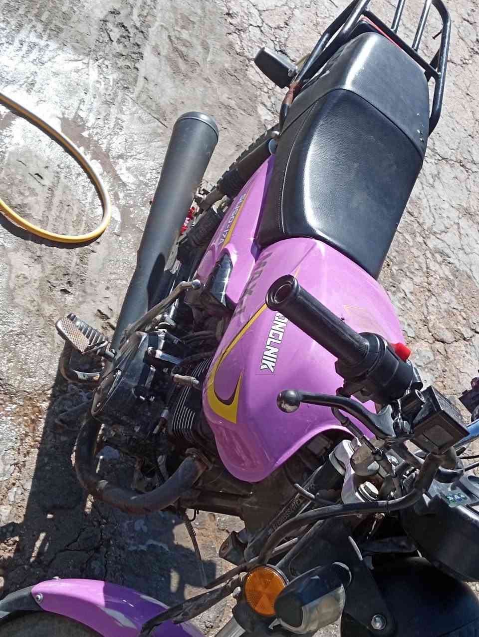 سلام عليكم حبايب سونك  للبيع موديل 2025 اورق ***********
