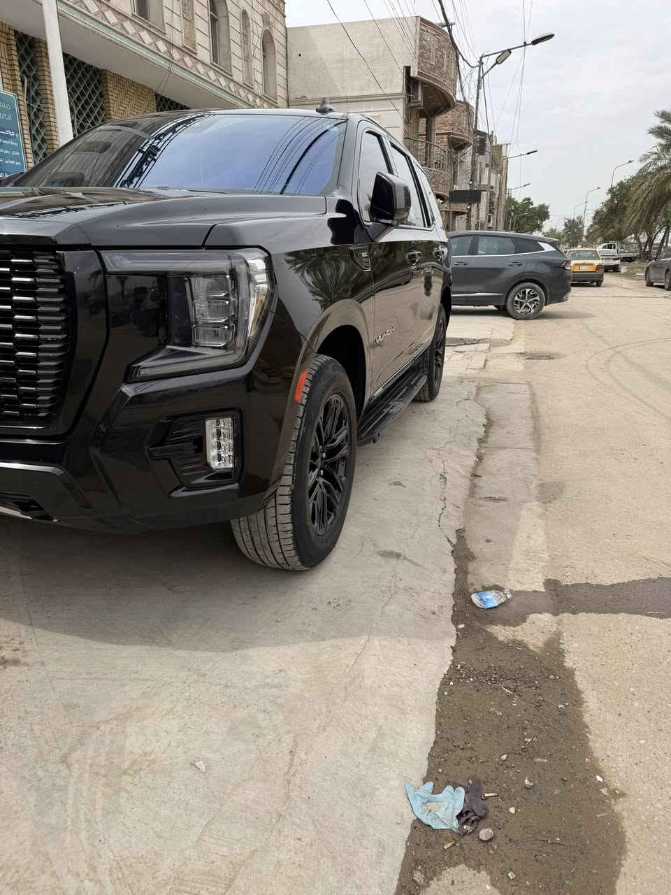 GMC يوكن 2023 SLT
خليجي شركه منصور 
ماشييه 61 الف فووول مواصفات 
سياره فوول ١/١ 
ملاحظات:-
واحد مكان رصعه ما معدله 
سيارة لوك لوك باقية كلش حلوة نظيفة جديدة
كل غراض بلادي موجود
بدون  صبغ ولا تبديل 
مابيها اي شي كلش كلش مرتبة لوك
محرك كير بشرط مامفتوح 

وسيارة باسمي تحويل وكالة مباشر

مواصفات SLT فــوول
بانوراما 
ثلاجة 
شغال 
كشـن جلد
كشـن تبريد تدفئة 
ستيرن كهربائي 
رادار 
خمس كامرات
دبل اكسل 
تبريد مركزي
كشـن هزة 
صندوك سحب جك
رادار مرايات
حساس امامي وخلفي 
شاشه كبير 
شاشات خلفيه
للاستفسار 
***********
