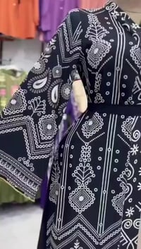 ملابس • أسعار مناسبة • حجز خاص