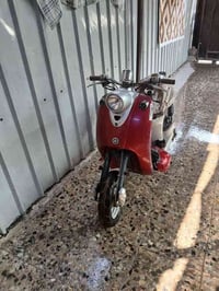 دراجة كلاسيك عاطلة 60 مااعرف شنو عطلها ابيع كوم حديد 75  الف  قفل .للا...