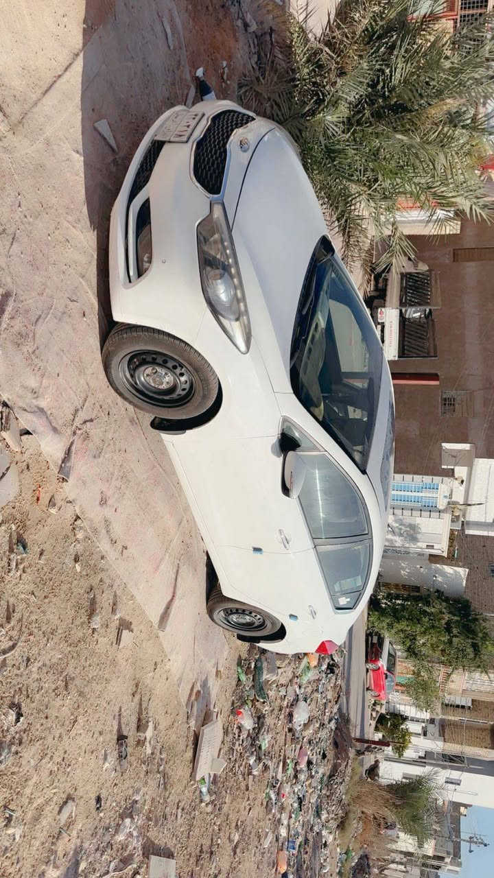 السلام عليكم سيراتو 2014بيه بارد قليل جاملغ وباب السعر 120 خليجي الأستفسار ‏‪***********‬‏
