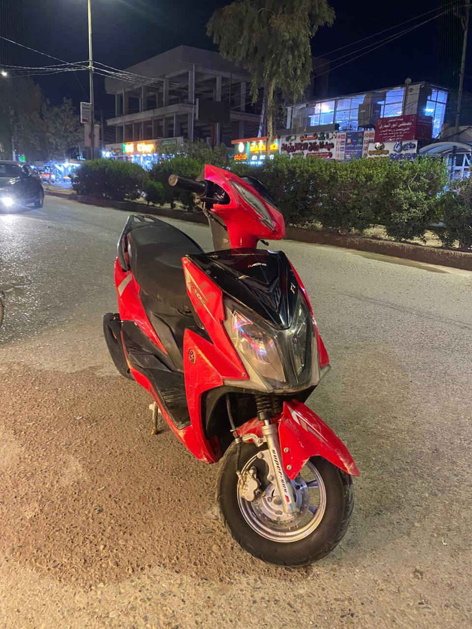 السلام عليكم ورحمه الله مستعجل على بيعها دراجه نظيفه خير من الله
سعر4٠٠بيها مجال 

***********
