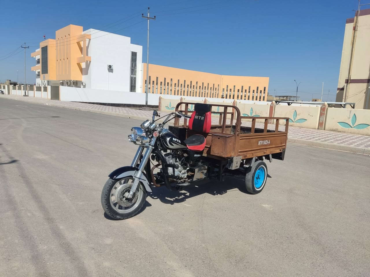 سلام عليكم ستوته للبيع2020وراق صولي ستوته مكفولة كفاله عامه محرك مامفتوح تعمير 25 ستوته مال جني السعر مناسب الشراي يتصل وبي خير ويدلل *********** بيع مستعجل
