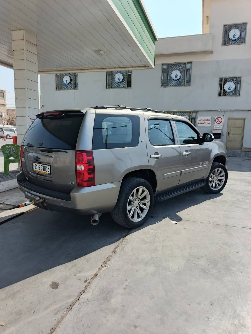 سلام عليكم تاهو للبيع موديل 2007 جاهزة للاخير مكينة كير صدر كهربائيات كلة مكفول ربع مذب عليها بسمي تحول ثاني يوم رقم سليمانية الجديد مكينة 5300 محورة غاز منضومة جديدة صرف بانزين ماكو ب15 الف تفتر الدنيا كلها صبغ بنيد او جاملغات اماميا بدون ضرر اثر جراد مكاني بغداد التاجي السعر 190 او بيها مجال الاتصال ***********
