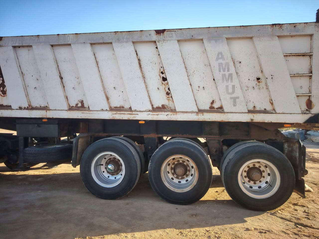 عربانة 3دناكير شريط ماموت مكفولة من فطر ولكلبة
الرقم ***********
