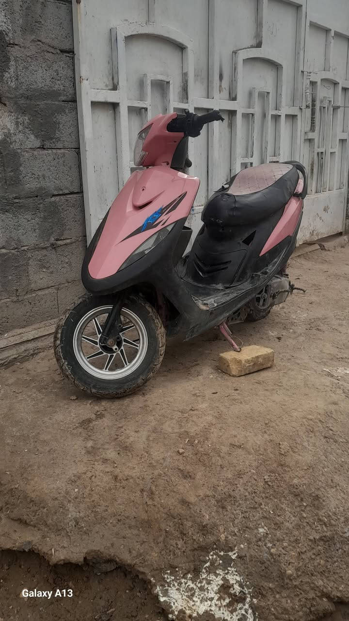 سلام عليكم دراجه للبيع كايمه شغاله وكلشي مابيها بيها نواقص قليله سعرها 175 قفل


**إذا كنت صاحب هذا الإعلان وتريد حذفه لأي سبب، رجاءا أرسل رسالة إلى الدعم الفني**