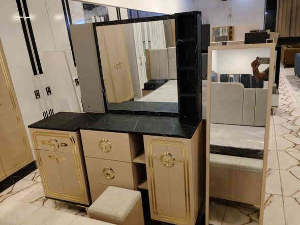 10 قطع كنتور ملحق اناره براكيت بالسرير شازلون مخزن سرير مخزن متوفره الان في معرض الشركه الكائن طريق رفاعي نصر مجاور جامعة اوما الاهليه للاستفسار اكثر يرجى الاتصال على الارقام التاليه
***********
*********** واتس فايبر تلگرام 
البيع بطريقة النقد والاقساط 
الشد والنقل داخل محافظة ذي قار مجانا
