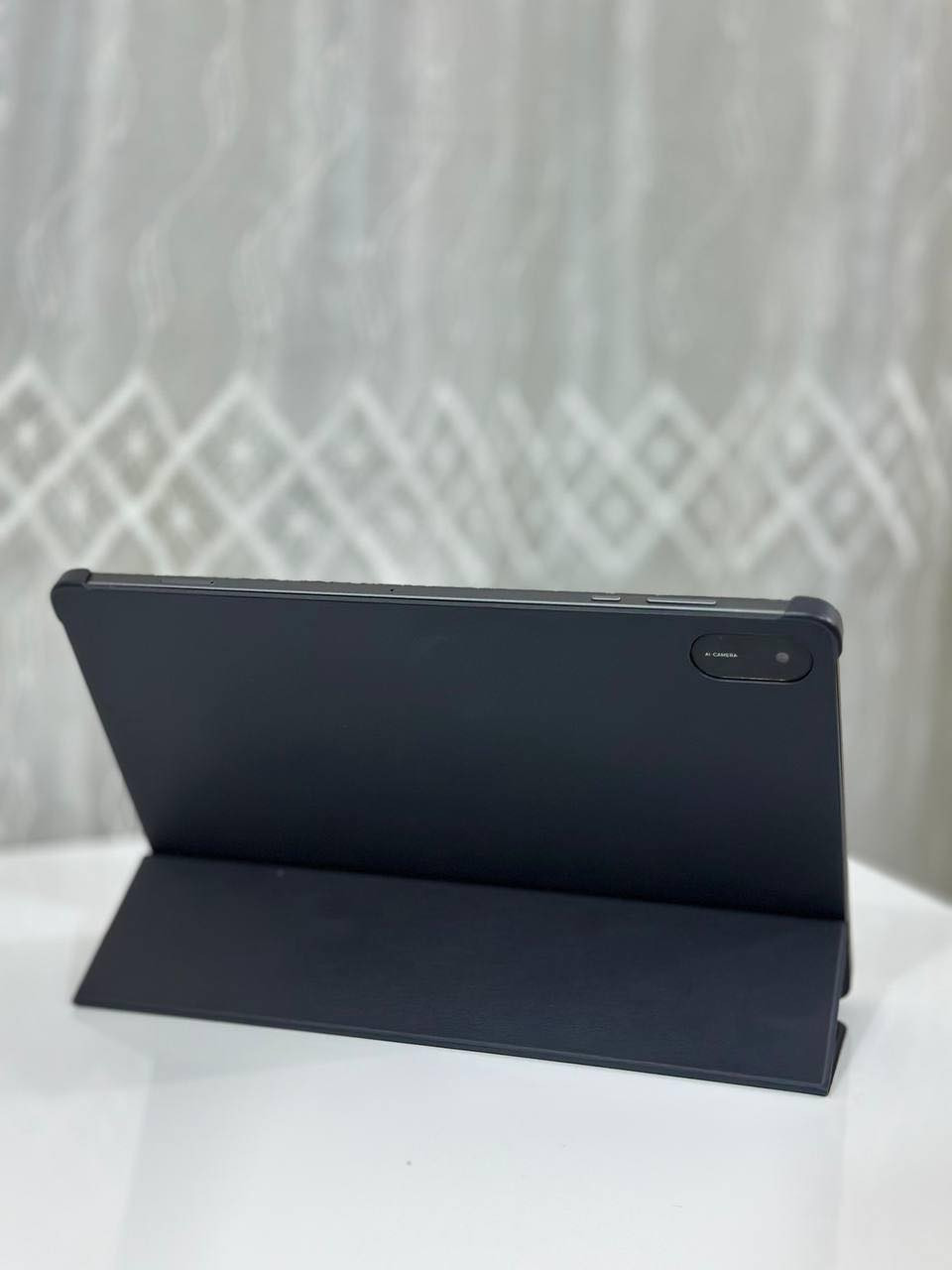 ايباد HONOR X8a  ذاكره 128عشرائيه 4ايباد كلش نضيف  يحمل غطين او خط ورام استخدام اقل الاسبوع التفاصيل اكثر خاص او واتساب ***********
