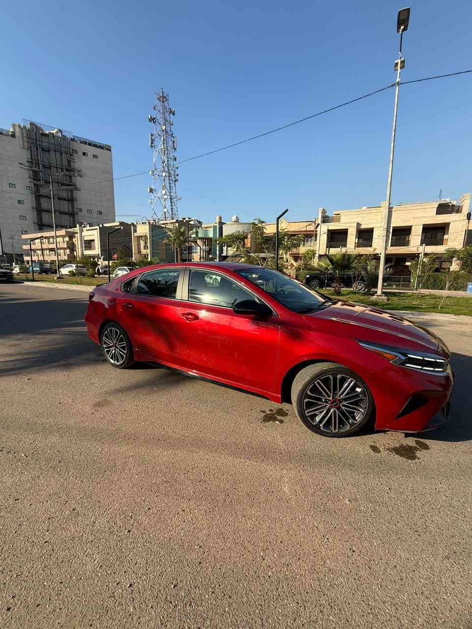 السلام عليكم
كيا فورتي 2024وارد امريكي 
سياره ضررها خلفي بجم كبس 
.كشنات جلد 
.مقعد السايق كهرباء 
.مقاعد اماميه تدفأه تبريد 
.شاشه كبيره 
.رادار خلفي 
.رادارامامي 
.توقف ذاتي 
.مثبت سرعه 
.تحديد مسار 
.سياقه شبه ذاتيه 
.فتحت سقف 
.ويل رياضي 
.نقطه عمياء 
.اشاير مري 
.صوت رياضي خفيف جميل 
.ابل كار بلي +اندرويد اتو 
.مناخ منفصل 
.تبريد قطعتين 
.كامره خلفيه 
.حساسات خلفيه
هندبريك بصمه  
.بريك تلقاىي 
………………………………
محرك 1600تيربو 
مكاني حي العدل 
للاستفسار اكثر 
***********
