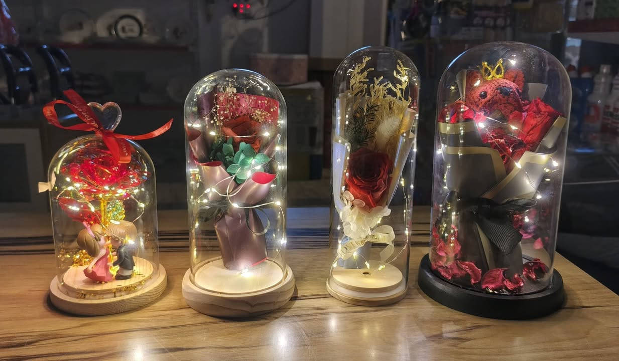 ورد معطر مصنوع من القديفة ✨
جمال يدوم، ورائحة ناعمة تملأ المكان… خيار أنيق للبيت
والهدايا 💐
للطلب والاستفسار التواصل على الرقم التالي
نور التوكل للمنزلية ***********
