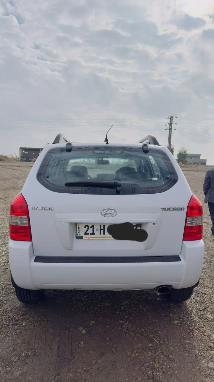 سلام عليكم توسان 2009خليجي سنويه و رقم جديد كير محرك تبريد كفاله تخم تاير كفاله بدون شخط عدا جاملغ الايمن و البنيد صيغ بدون دواخل فقط رش ABS السعر 115 و بيها مجال بسيط العنوان ديالى الرقم ***********
