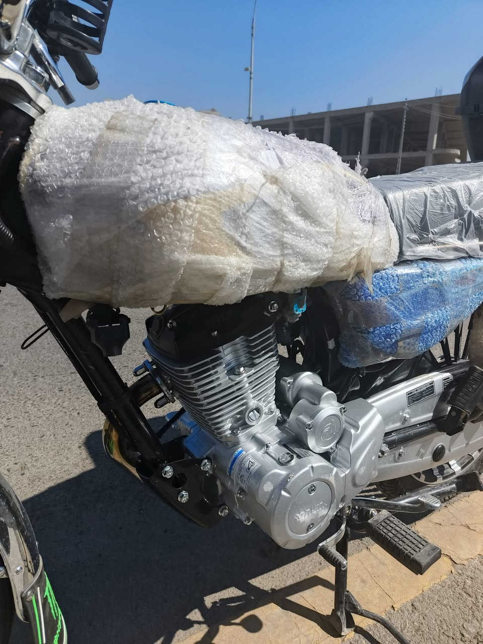 السلام عليكم
للبيع ماطور سونلنك موديل 2025
الشكل الجديد ولون مميز بنفسجي
بعدو زيرو  ماشي أقل من الف 
وزن ثقيل / 5 كير / سلف / لايت زينون / تشغيل عن بعد / فول مواصفات  
منفيست بيه (غير مرقم)
مكاني موصل ايسر
للتواصل والاستفسار
***********
