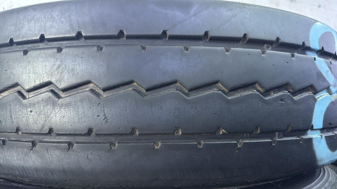 سلام عليكم زبائننا الكرام  يعلن مجمع الامارات لتجارة الاطارات والبطاريات عن توفر تايرات حجم  24  وحجم     315    وحجم 225-80-17.500 وكافه الاحجام الصغيره العنـوان -(بـابل -قضاء القاسم )للتواصل  الاتصال علا الرقم ادناه
***********
