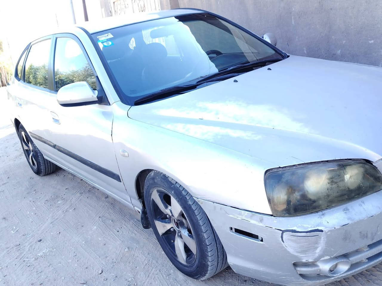 الانترء ٢٠٠٦ السيارة حلوة محرك كير تمام رقم دولي بغداد باسمي موجودة بكربلاء ب ٥٥ وبية مجال ***********
