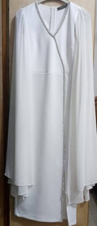 فستان • استعمال قليل • قفل