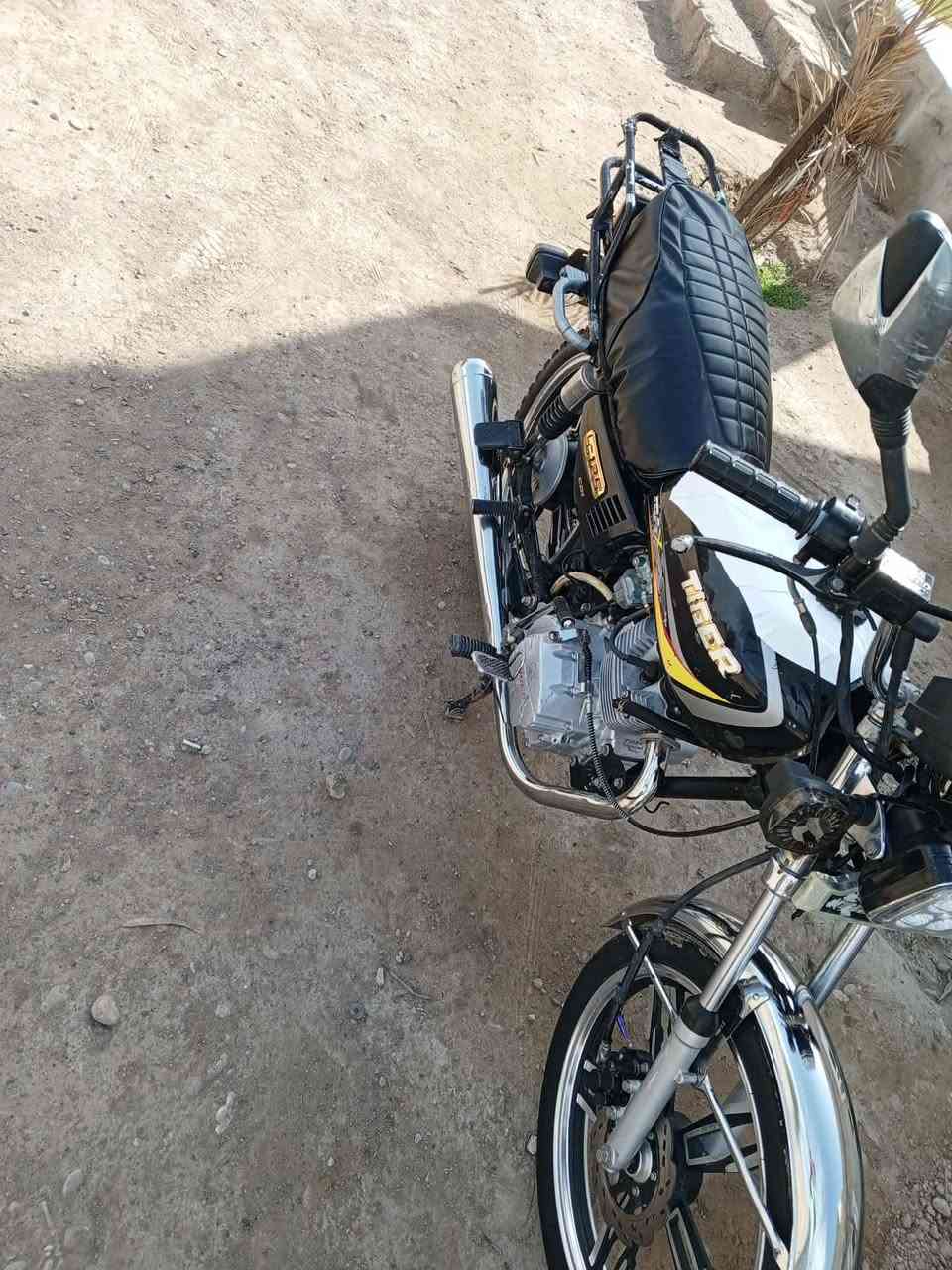 سلام عليكم ايراني سونلك للبيع موديل٢١ شرط النضافه سعر٣٥٠. بي مجال***********
