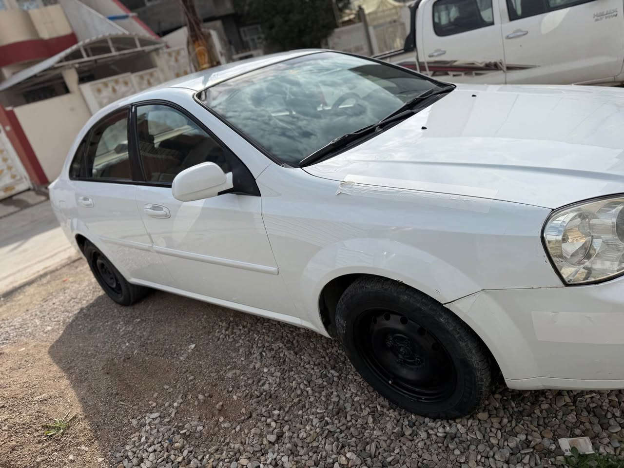 مكفوله من شخوط وصبغ فقط شبر تعديل بصندوق 
وشبر بجامرلغ امامي سكن 
كير اوتوماتيك 
كير ومحرك شرط تبريد فول ثلج 
رقم وسنويه جديده لحد 2030 
سيارة مال بيت من الاخير 
للاستفسار  ‭0770 393 6504‬ Singapore
