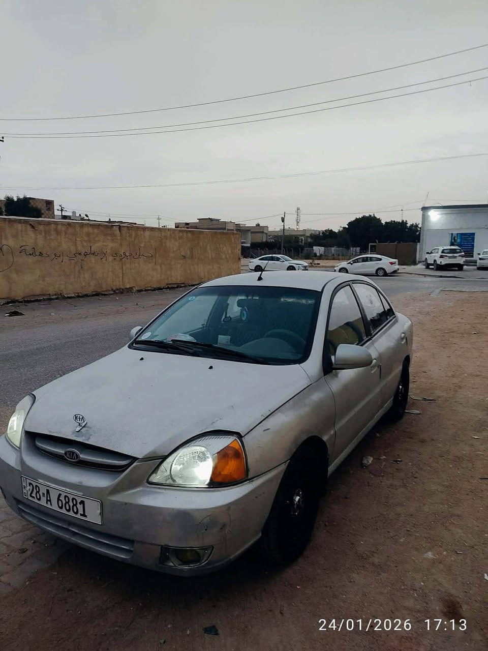 للبيع كيا ريو خليجي موديل ٢٠٠٥ رقم دولي سنويه لل٣٠سياره جديده بمعنى الكلمه بلاديه كفاله من الضربه محرك وكير جدد تبريد ثلج السياره مال جناي كلشي بيها شغال وعلى الشركه تحويل ثاني يوم السعر ٤٢ مكاني نجف ***********
