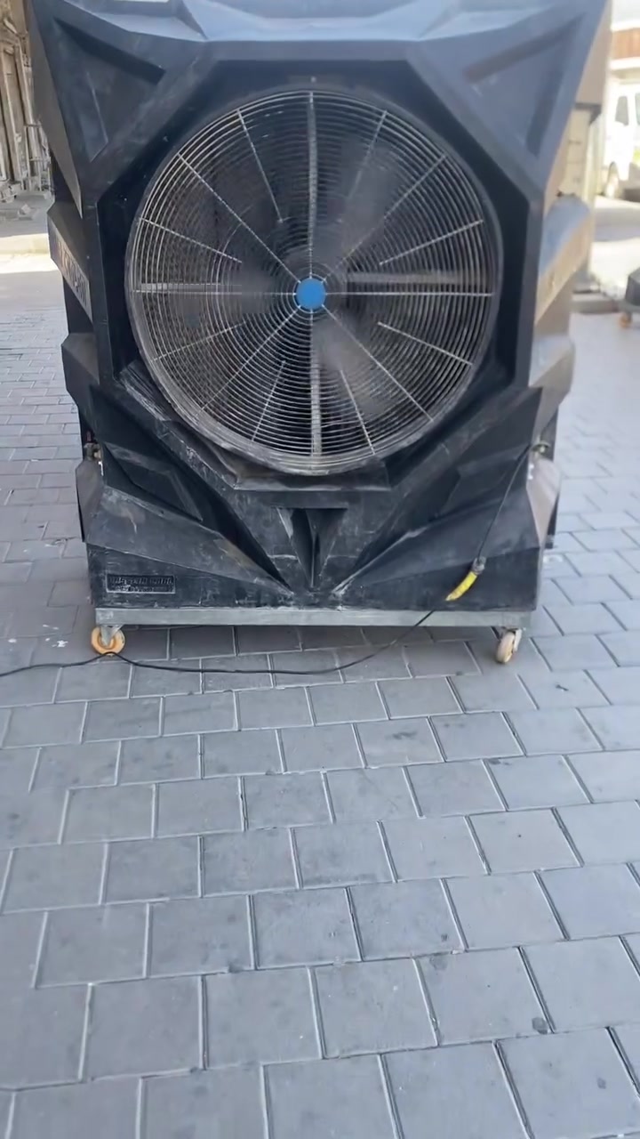 السلام عليكم مبرده عنكبوت للبيع صينيه مو أمريكيه  مثل ما واضحه عدكم تعلي وتنصي وكلشي كامل بيها / العنوان بغداد مدينه الصدر /***********
