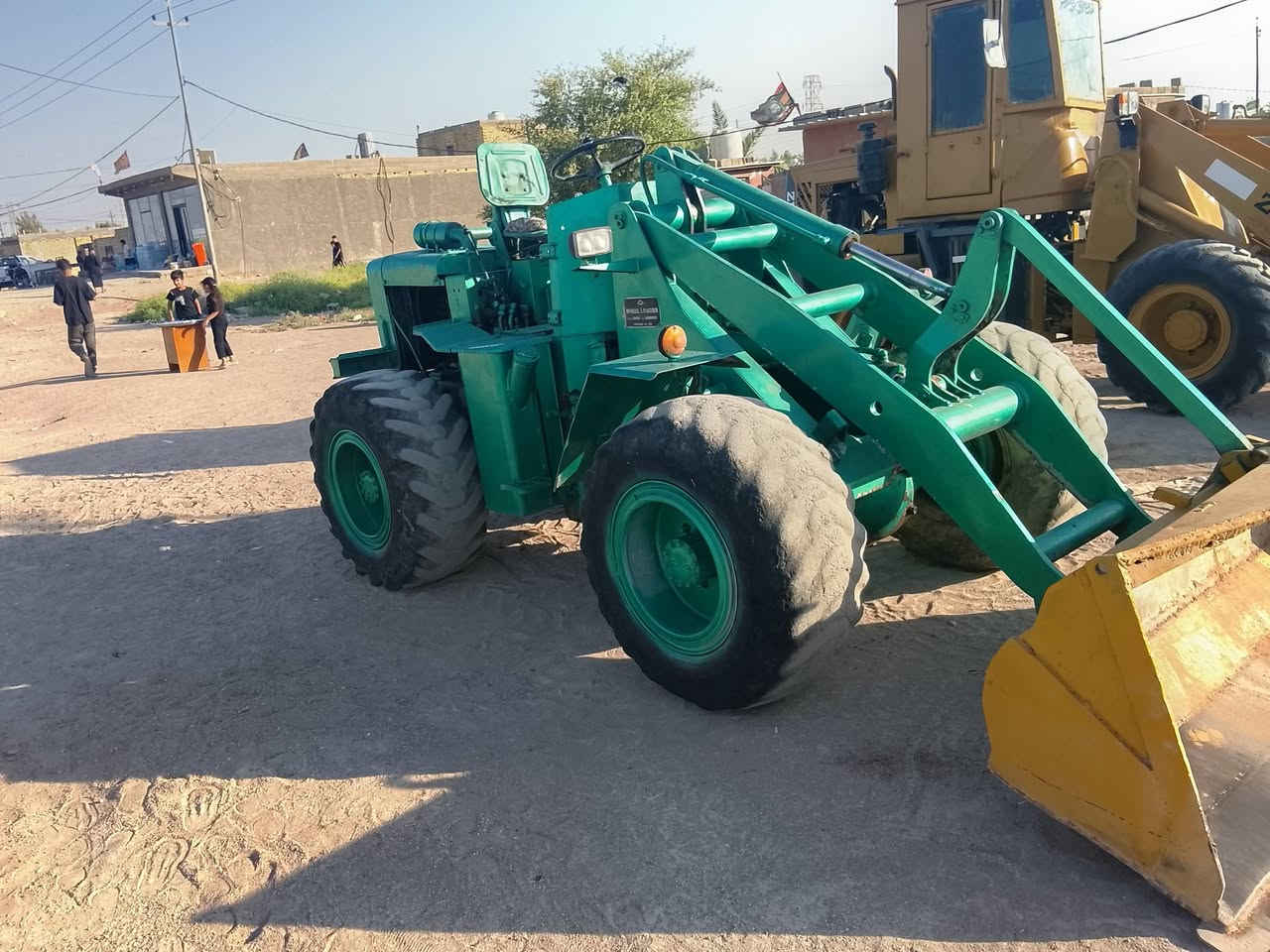 للبيع شفل فور كاوه حجم 40 موديل 98 بدون ارقام 
الدفع ضعيف  السعر 50 وبي مجال 
الاستفسار *********** العنوان الكوت
