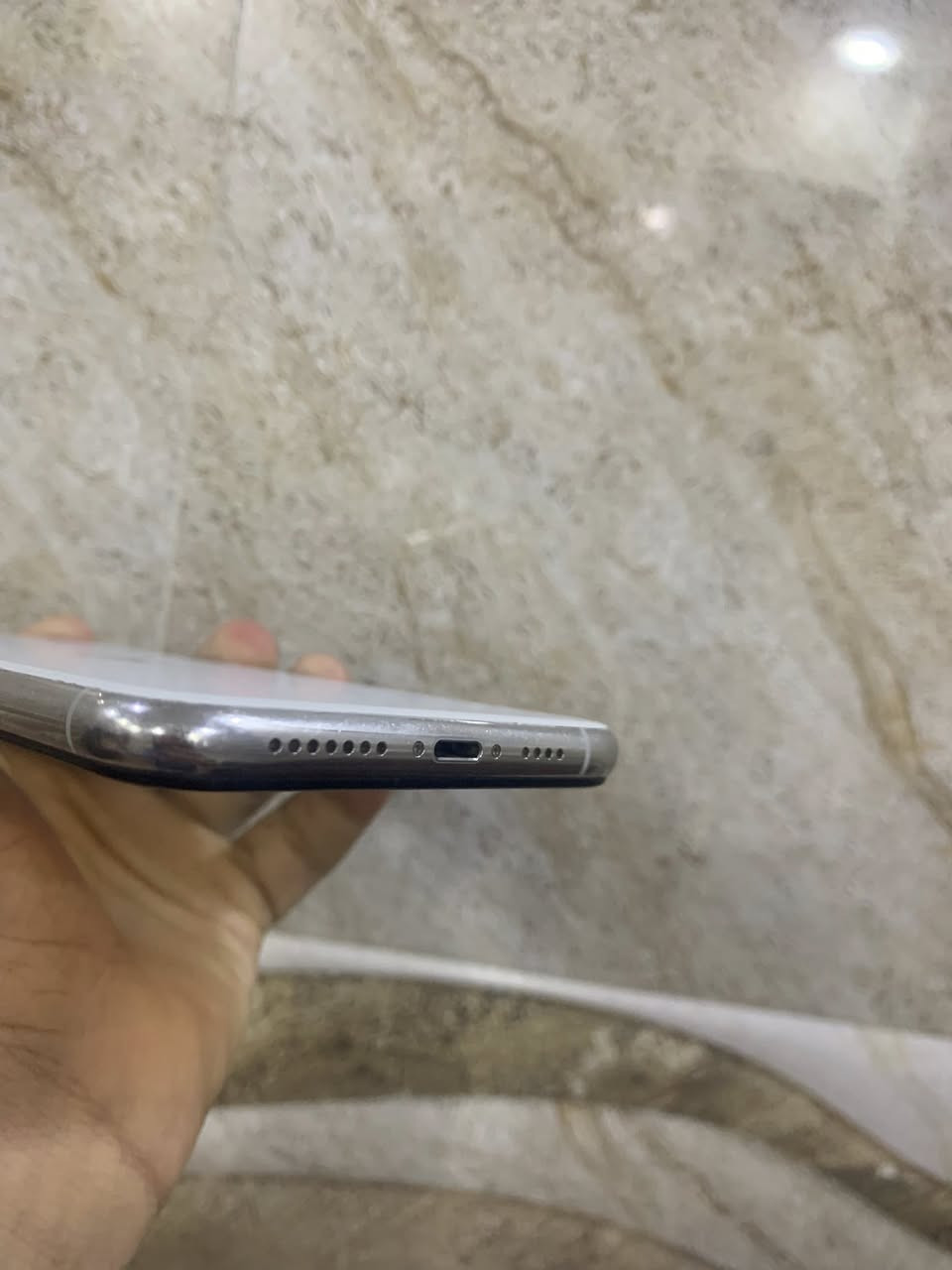 السلام عليكم مكلف بل نشر 11 برو ماكس ذاكره 64 مبدل باتري اصلي يقرا 100 ومبدل شاشه شرط طبق الاصلي كامرات شرط رقم واحد لجهاز حلو وشرط لفحص اي خلل مابي سعر 210 رقم *********** اسيا ***********
