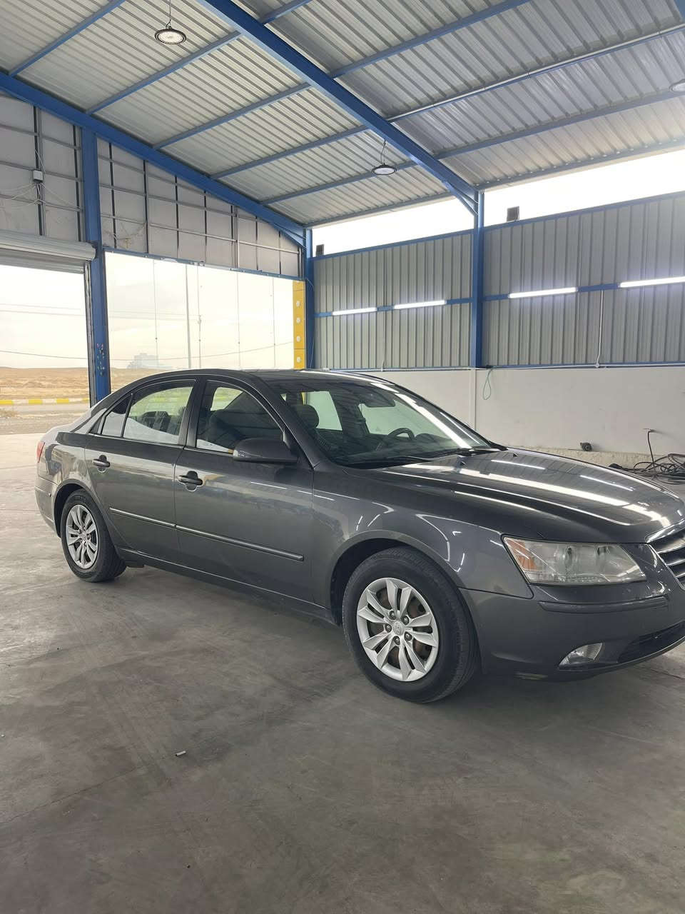 السلام عليكم . للبيع نقد 

هونداي سوناتا 

موديل  ٢٠٠٩ أمريكي

مكينة 3300 لابخار لاتنقيص كير صدر تبريد  سيارة جاهزة

فول مواصفات 

رقم انبار تحويل مباشر 

بيه ٤ قطع 

مكانه الأنبار قضاء عٰنه 

سعر ٩٥$ 
 اتصال ***********
واتس ***********
