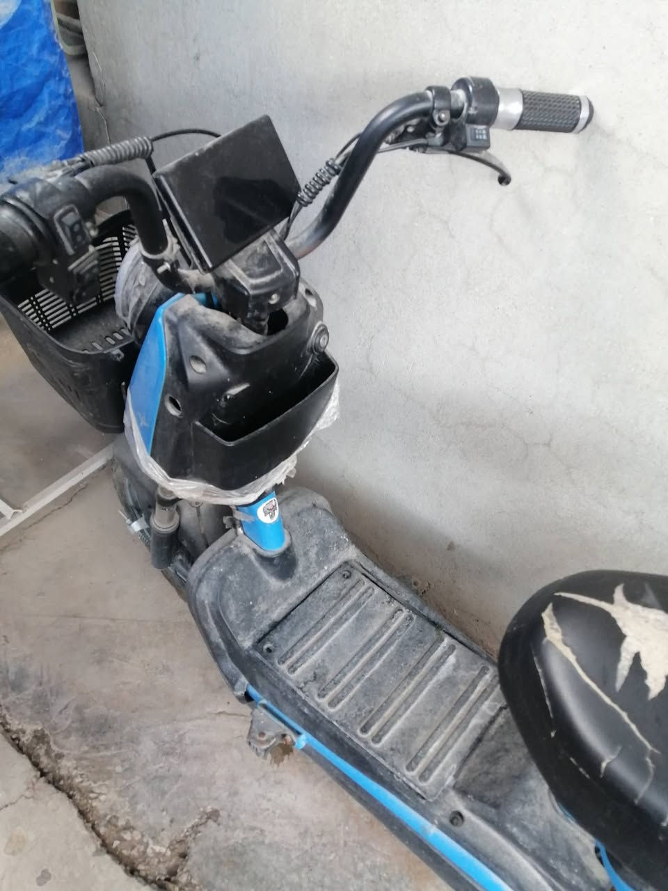 دراجه شحن لبيع بسعر مناسب جدا لتواصل على رقم ***********
