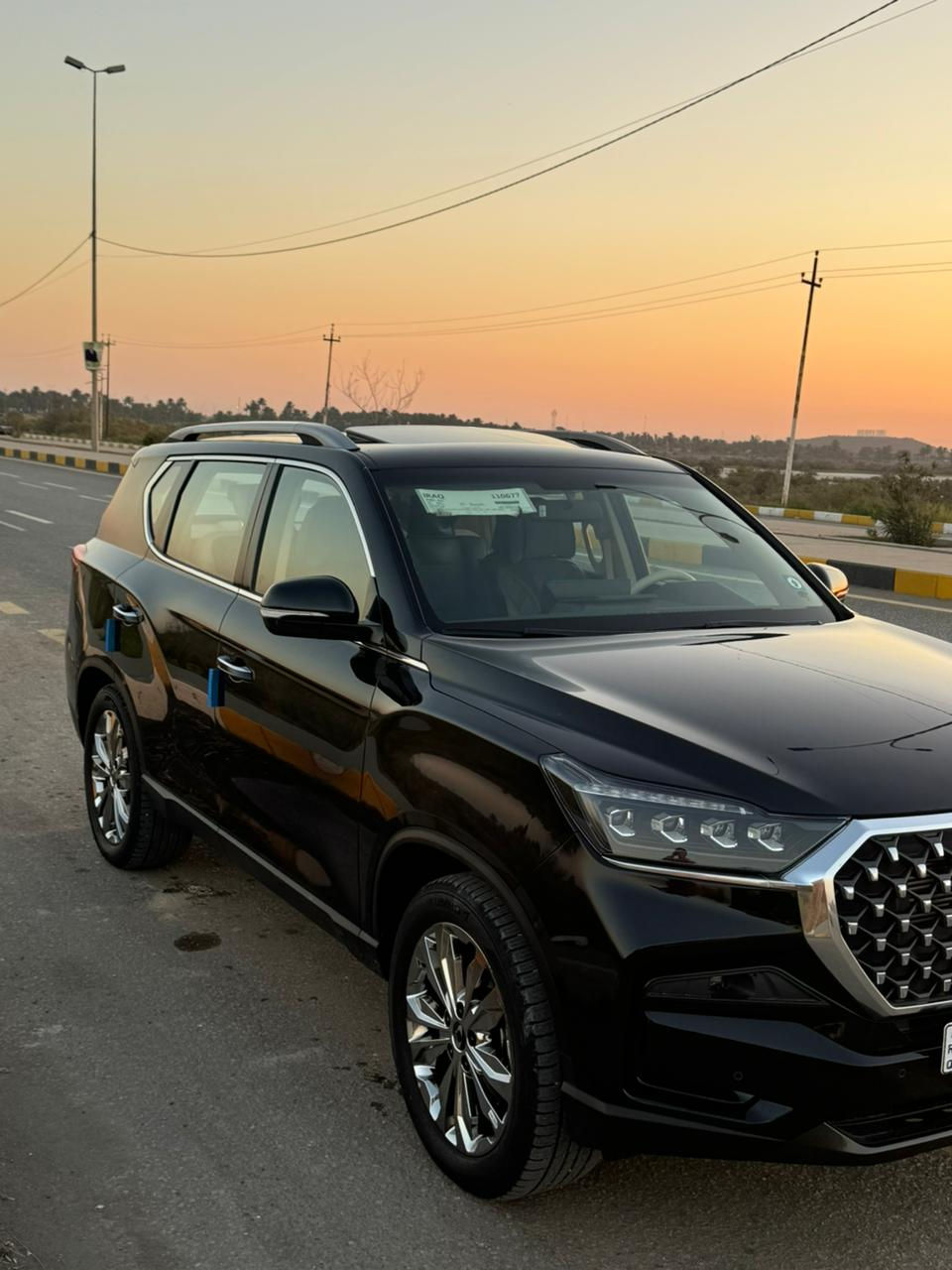 ريكستون 2025 ياباني 
 الممشى : 5000 km ( زيرو ) .
الضرر : مكفوله كفالة عامة ضمان وكالة بيها   .
المحرك : 2.0 تيربو 4 سلندر
الفئة : DLX فول مواصفات رقم بغداد .

للاتصال والاستفسار : ***********
مكانها بابل - الحلة مركز
المواصفات : 
اللون اسود ملكي الداخل جلد بيجي.
شاشة ديجيتال 
المقاعد جلد كهربائيه تدفئة تبريد .
فتحة سقف .
كاميرا خلفية .
صندوق كهربائي .
مستشعر وقوف .
لد إضاءات محيطية كل الالوان وترحيب .
هاند بريد كهربائي . 
نظام جبلي وجليد و 2H و 4H 
شاشة كار بلي . 
مصابح امامية كله لد .
وبعد هواي مواصفات .

رقم صاحب سيارة ***********
