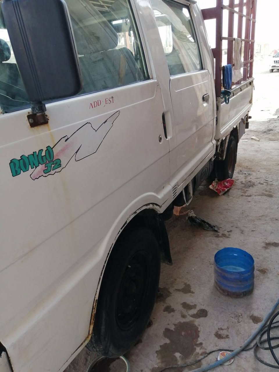 سلام عليكم من رخصه مدير الكروب كيه حمل دبل قماره موديل ٩٦ رقم بغداد مشروع وطني سياره جاهزه من كل النواحي رقم الهاتف ***********
