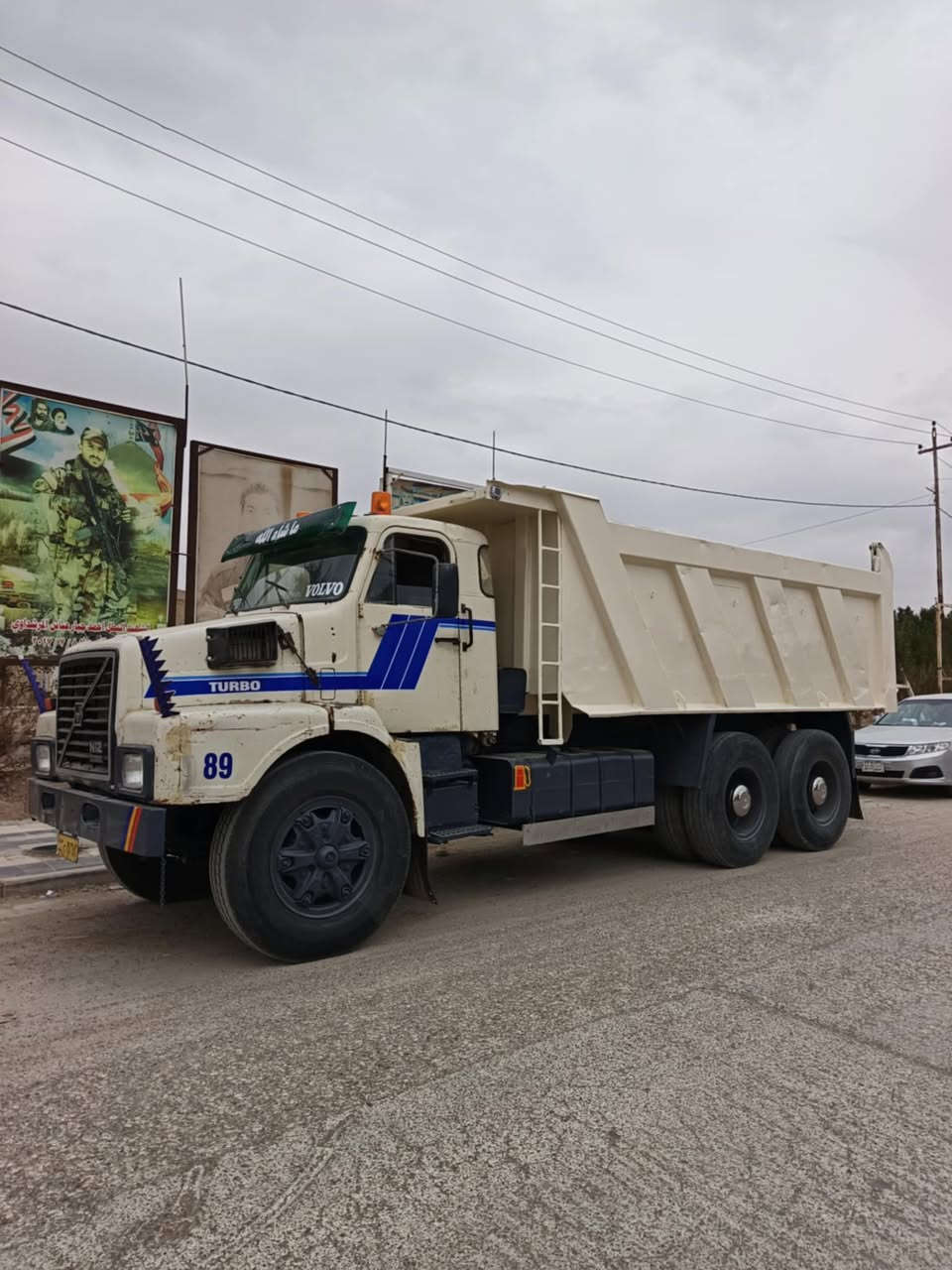 فالفو موديل 89برازيلي. مكينه كير إكسل مكفول رقم انكليزي مكينه 22 شاصي مكفول السعر 18وبيه مجال قليل ***********
