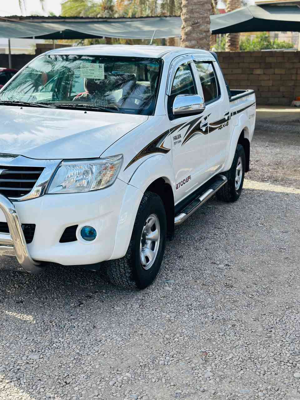 السلام وعليكم
للبيع او مراوس حسب القناعة
تيوتا هايلوكس فور ويل 
سعودي شاصي 22 

موديل 2015 

سيارة مابيه اي نقص
كير  اوتوماتيك 
لون ابيض  بغداد  سنوية لغاية 2027
السعر 227 وبيها مجال//  سونار مرفق مع الصور 
***********
