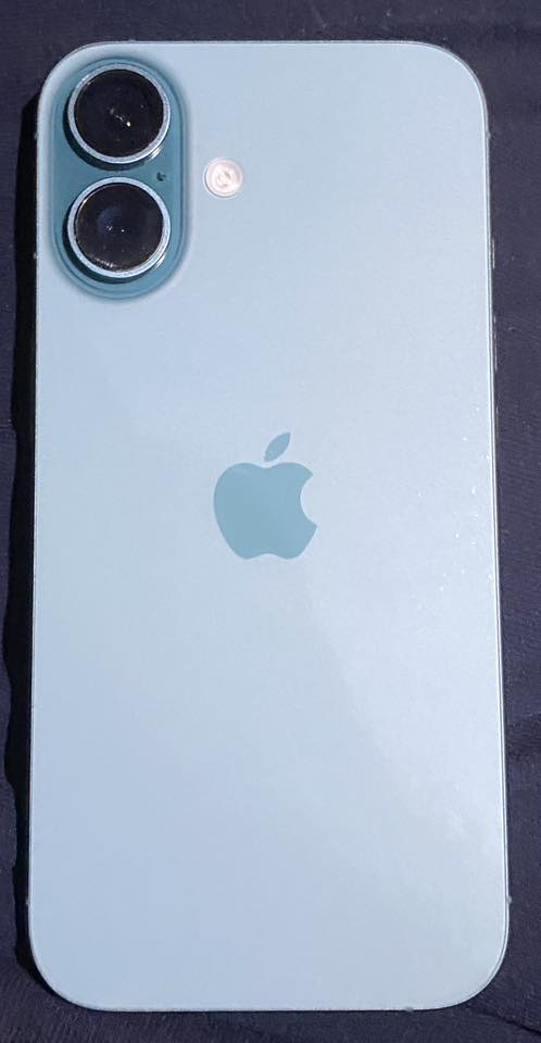 ايفون 16 البيع حدثته وكف سيمكارت شبكه تقره بس ميتصل ابيع عاطل ذاكره 128 عدد الدورات الشحن 44 البطاريه 100 سعره 650 رقم ***********
