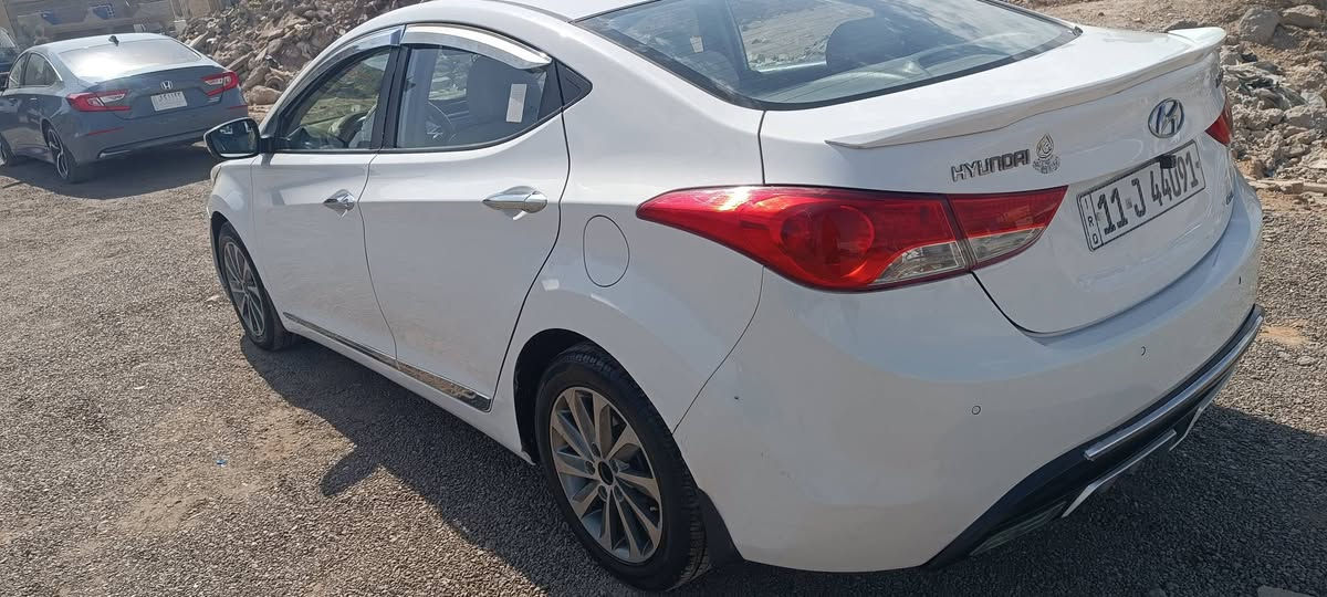 خليجي موديل 13 فئه GLS مكينة 1800 نظيفة كير جيد حداديه جيده رقم بغداد باسمي مكان  بغداد ***********التواصل
